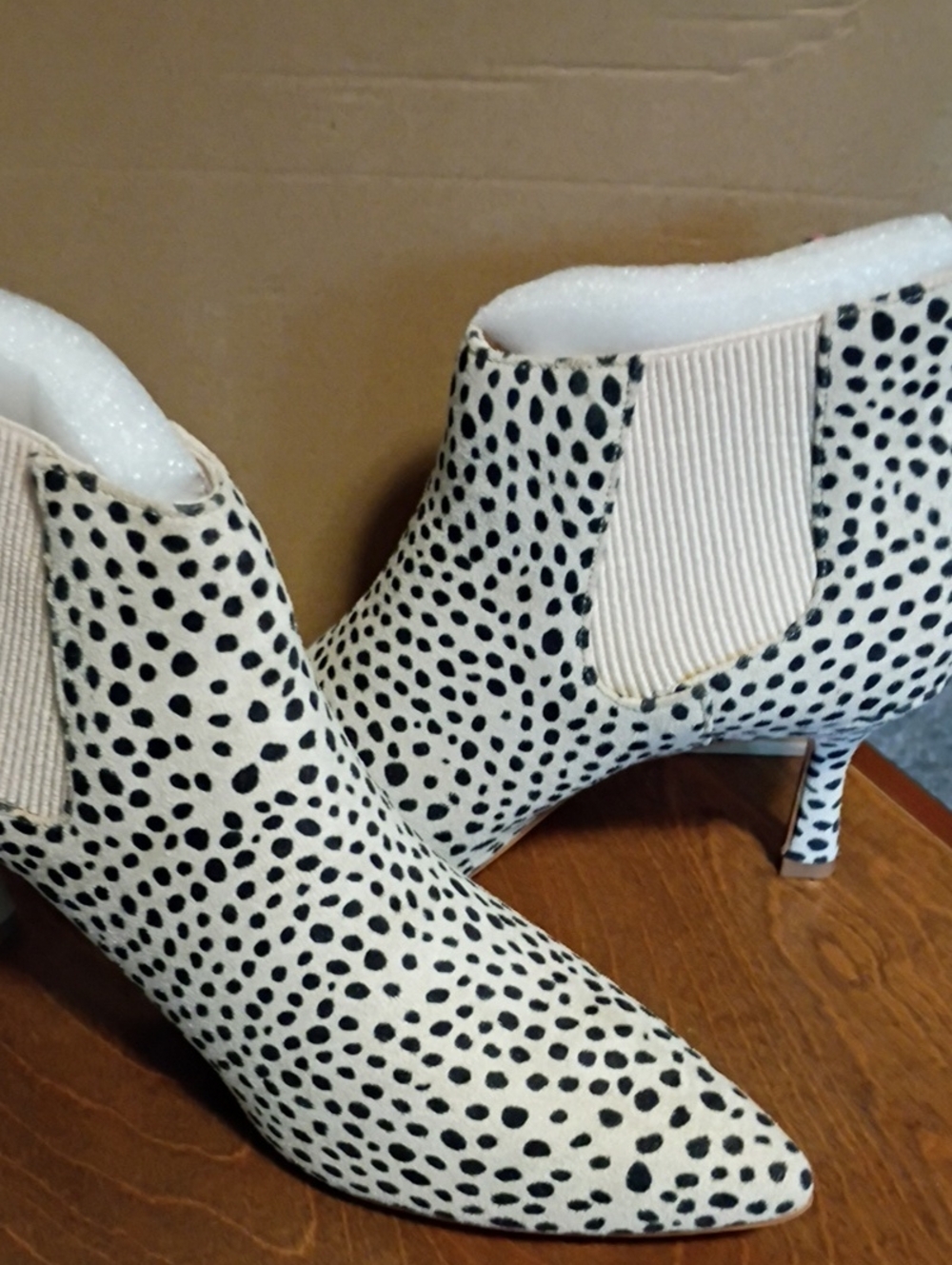 Journee Collection White and Black Dalmatian Print Pointed Ankle Boots - Picture 1 of 8